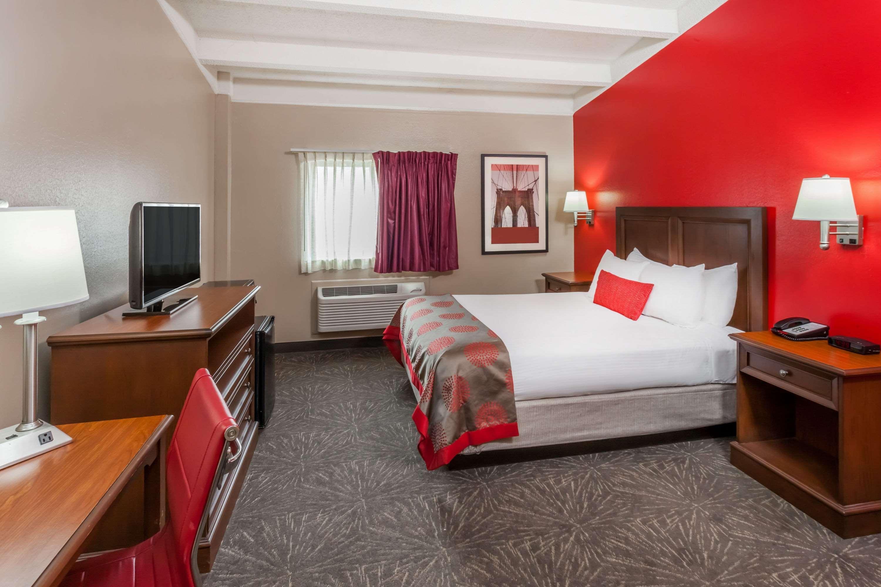 Ramada By Wyndham Hammond Hotel & Conference Center Esterno foto