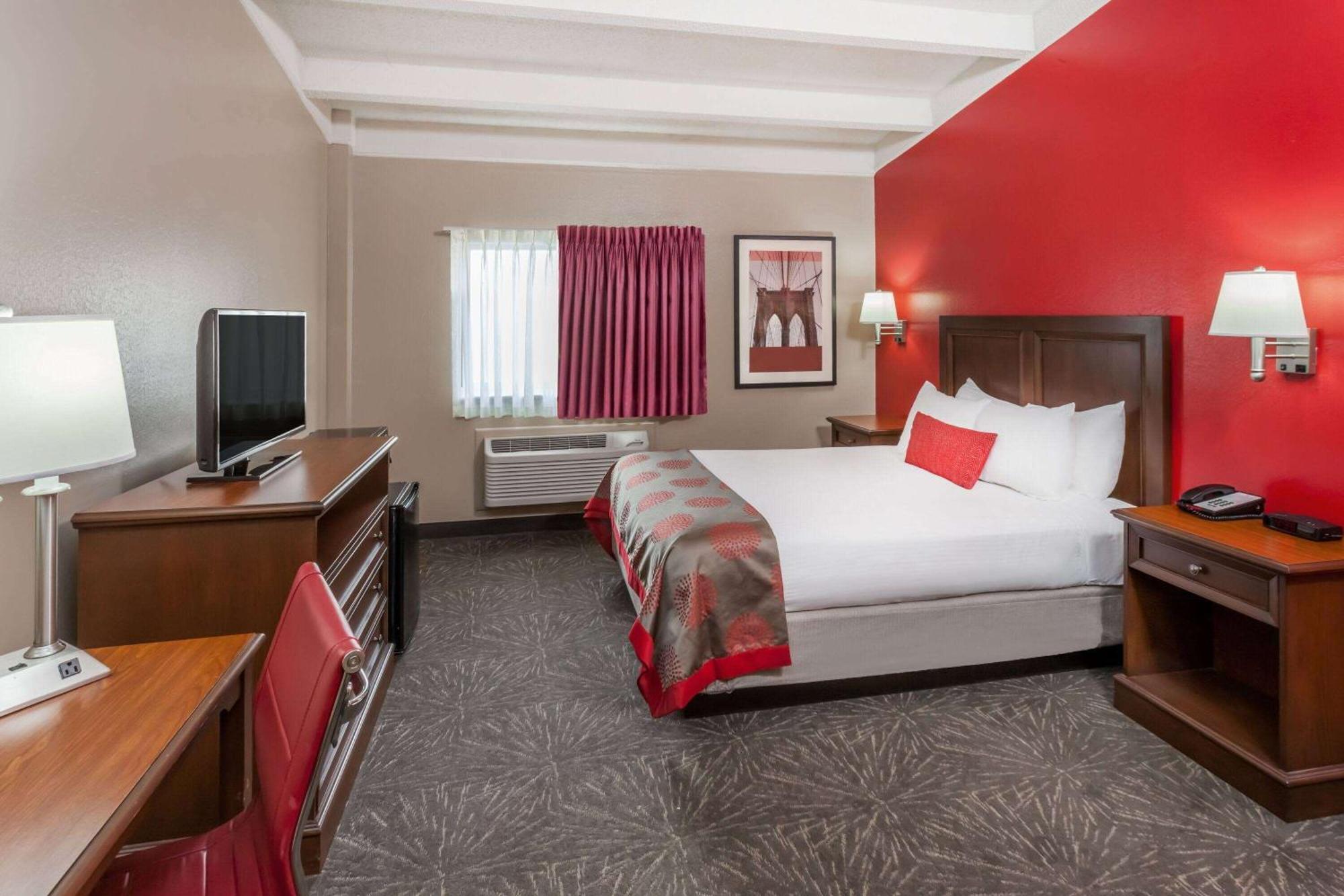 Ramada By Wyndham Hammond Hotel & Conference Center Esterno foto