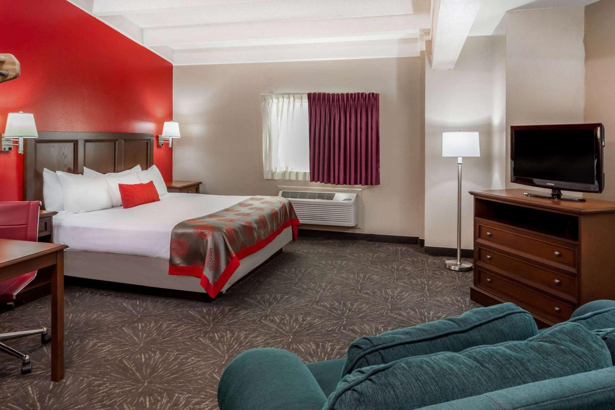 Ramada By Wyndham Hammond Hotel & Conference Center Esterno foto